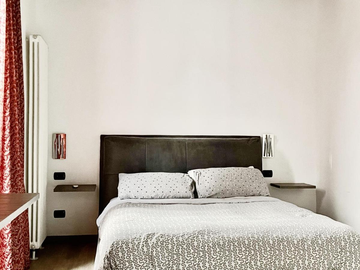 Poste Regie - Milan Guest House エクステリア 写真